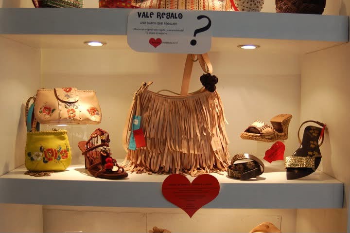 Wholesale Woven Bags and Accessories